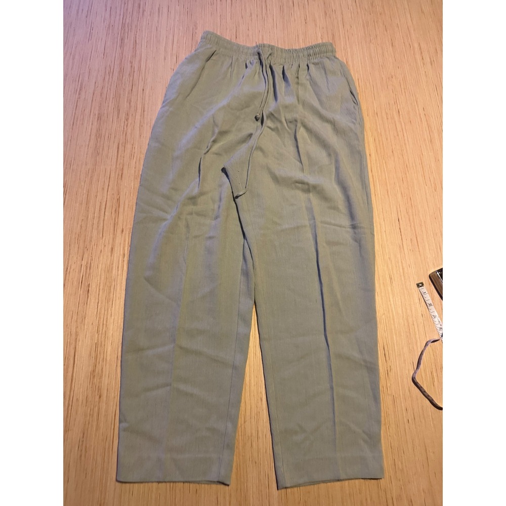 Alfred Dunner Petite Sage Green Elastic Waist Straight Leg Pants Size 16P USA 44